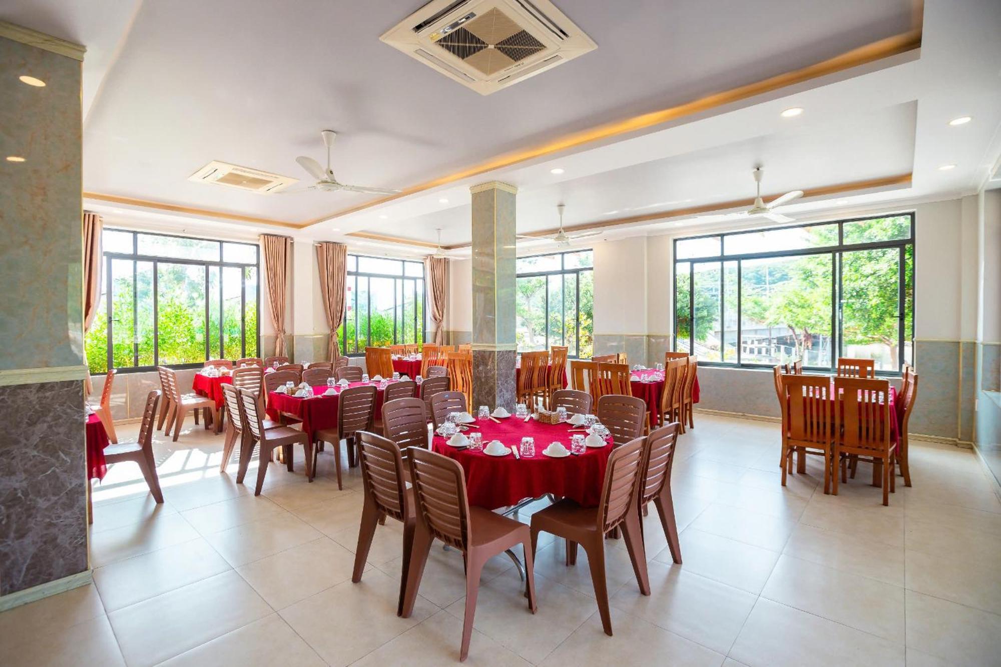 Chau Gia Hotel Vĩnh Hy Eksteriør bilde